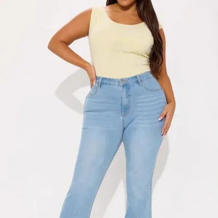 High-Stretch Butt-Enhancing Jeans