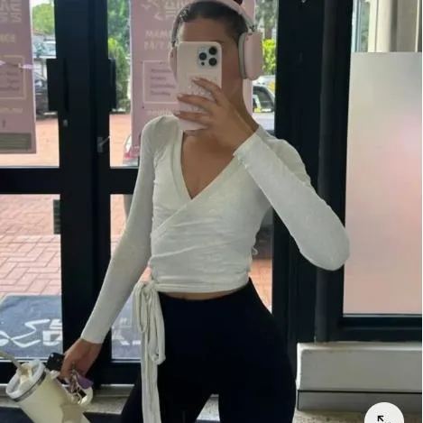 Chic Wrap Fit Pilates Long Sleeve/Top