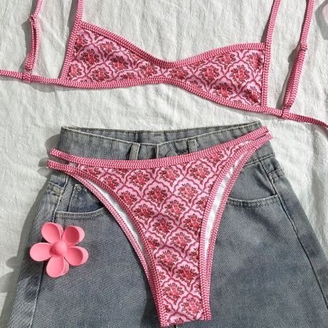 🌸 Vintage Pattern Triangle Bikini Set