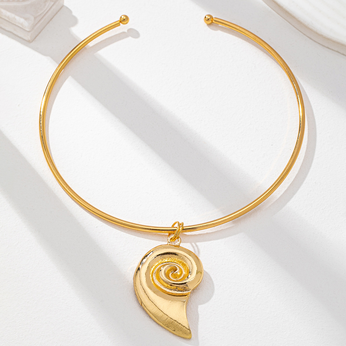 Minimalist Choker Necklace – Elegant Simple Collar Jewelry for Everyday Wear ✨