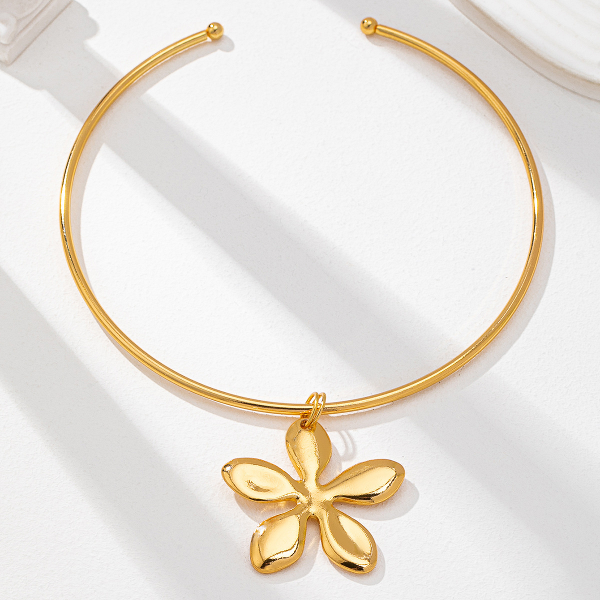 Minimalist Choker Necklace – Elegant Simple Collar Jewelry for Everyday Wear ✨