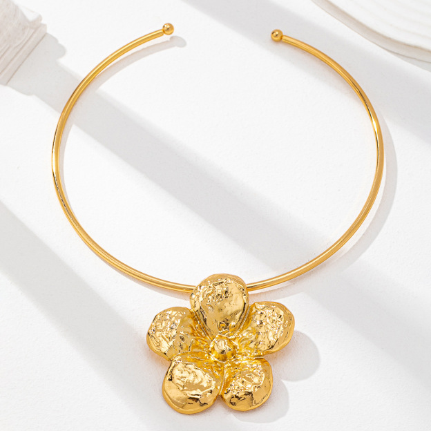 Minimalist Choker Necklace – Elegant Simple Collar Jewelry for Everyday Wear ✨