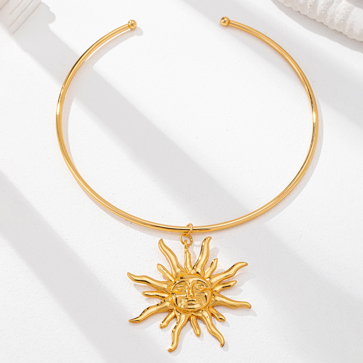 Minimalist Choker Necklace – Elegant Simple Collar Jewelry for Everyday Wear ✨