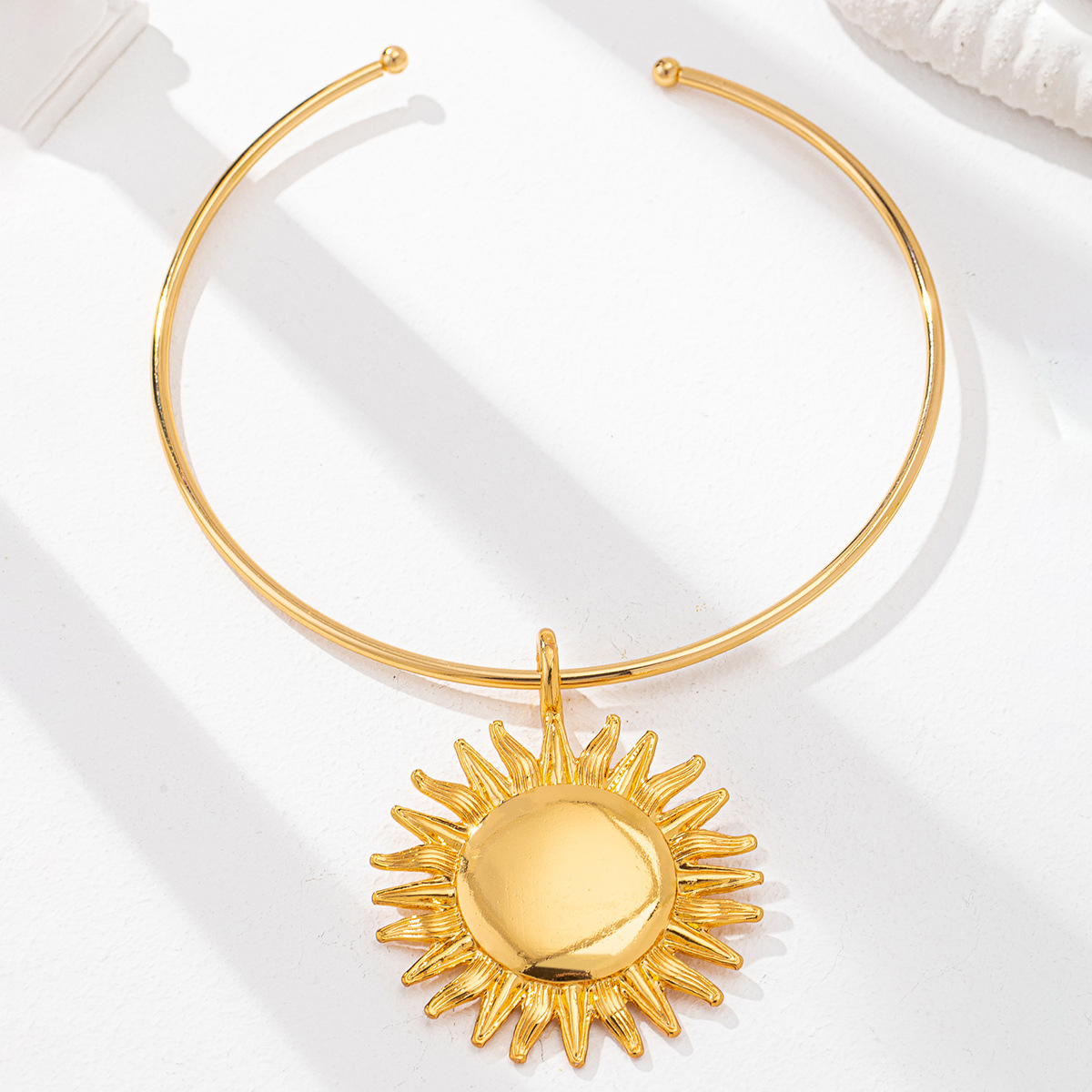 Minimalist Choker Necklace – Elegant Simple Collar Jewelry for Everyday Wear ✨