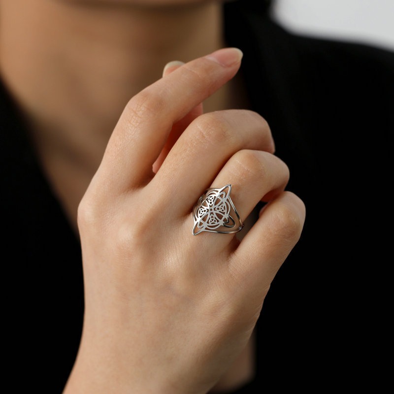 Celtic Witch Knot Openwork Ring 18K Gold-Plated/Titanium Steel Vintage Totem Band