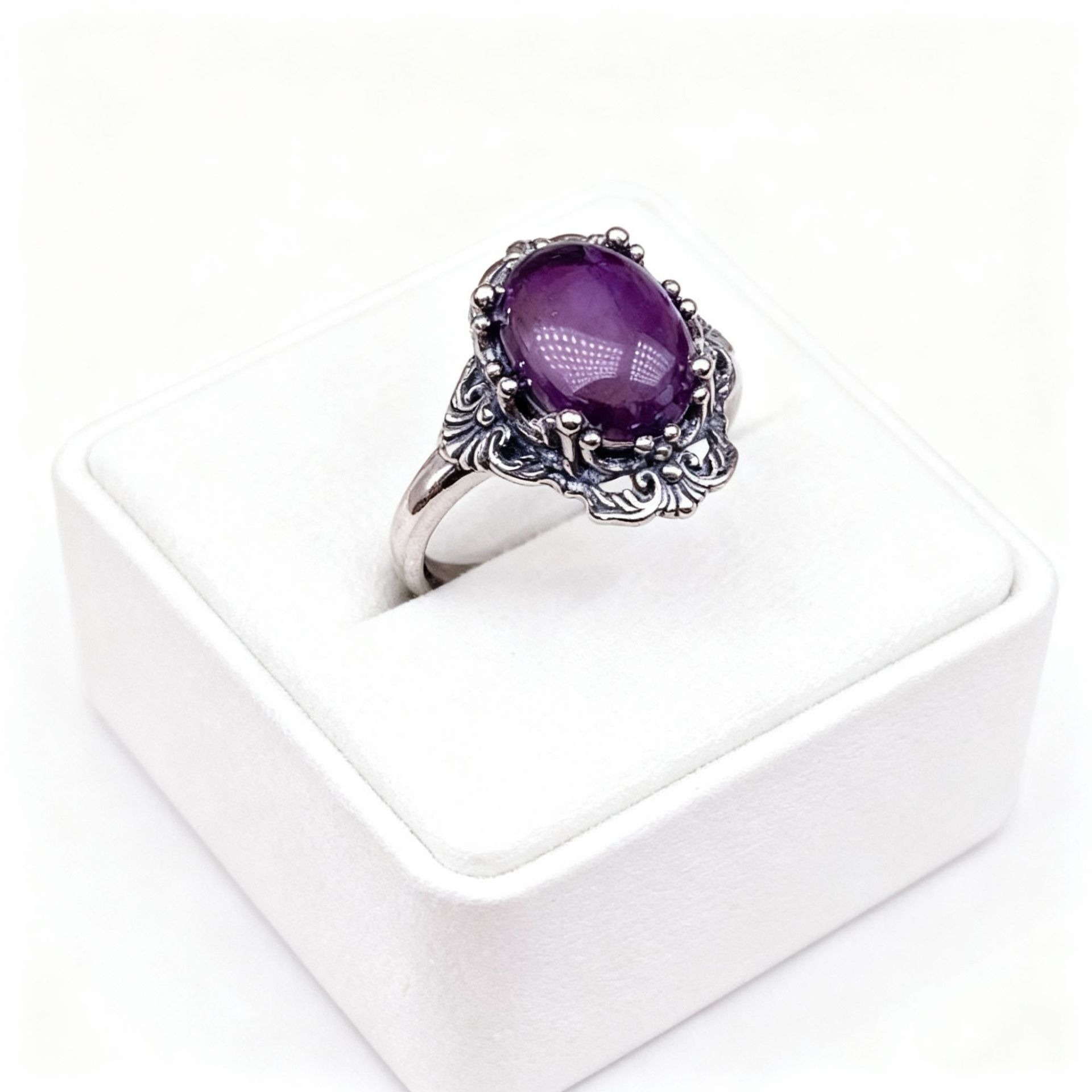 S925 Sterling Silver Oxidized Amethyst Cabochon Ring