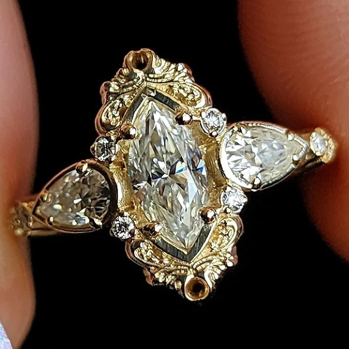 14K Gold Victorian Vintage Filigree Marquise Ring
