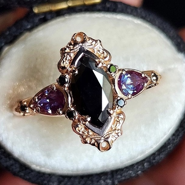 14K Gold Victorian Vintage Filigree Marquise Ring