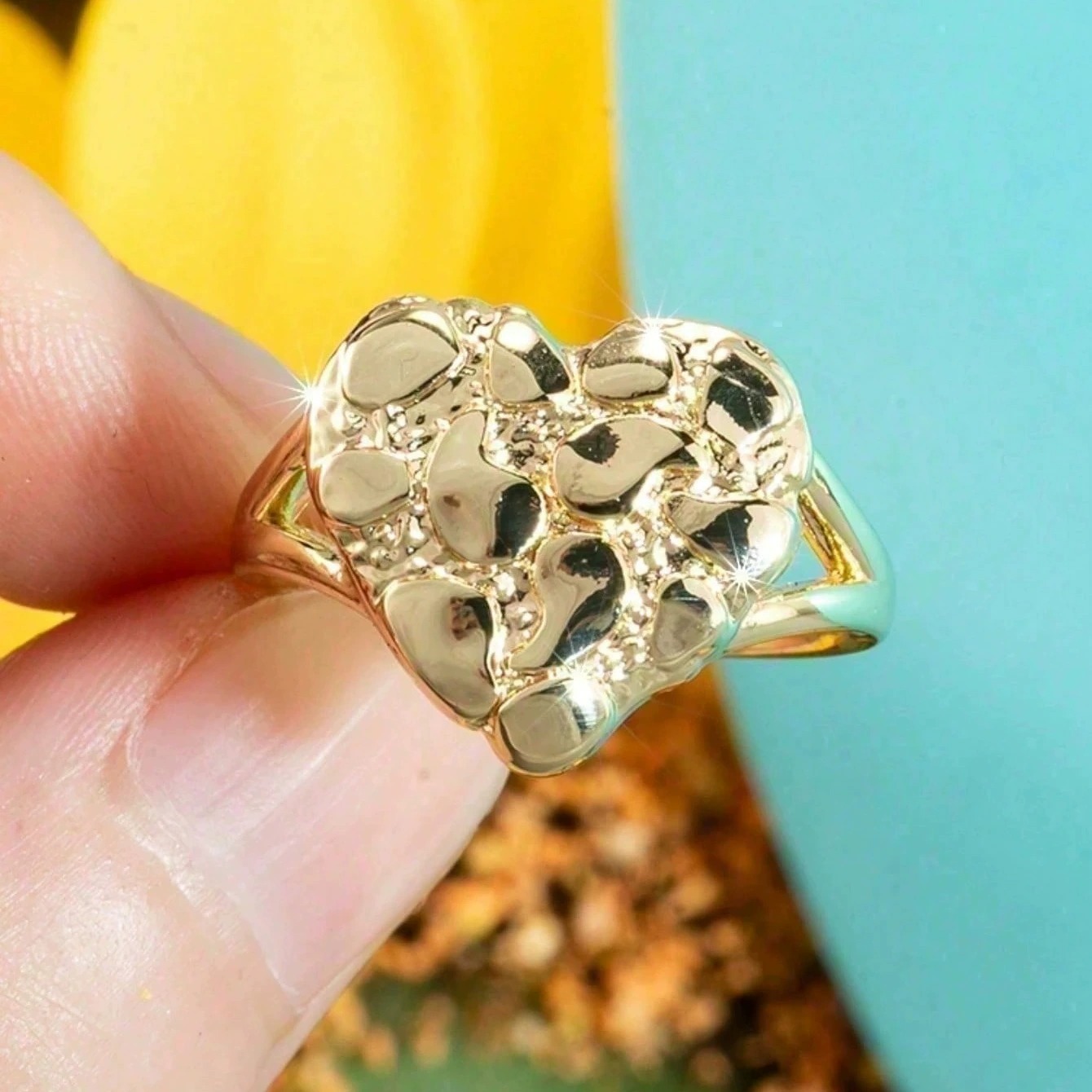 Gilded Heart Texture Ring - Retro Irregular Pattern Light Luxury Band