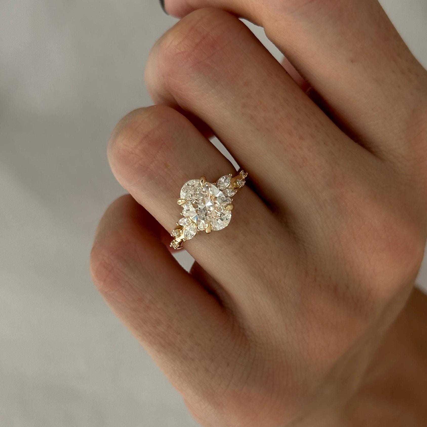 Starlight Vow Two-Tone Oval Cluster Open Ring