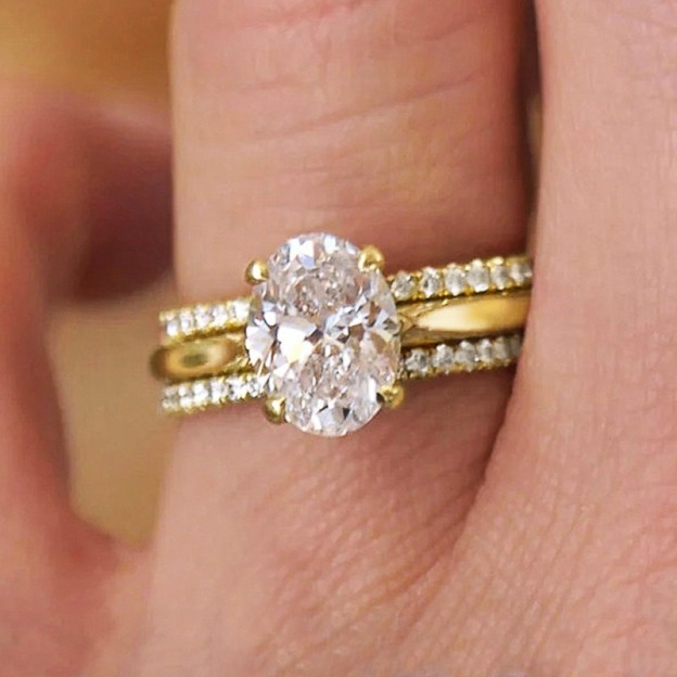 Eternal Layer Two-Tone Oval Diamond Stacked Ring