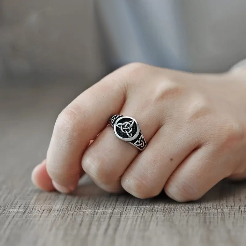 Witch Protection Sterling Silver Ring | Celtic Guardian Knot · Diamond & Plain Styles