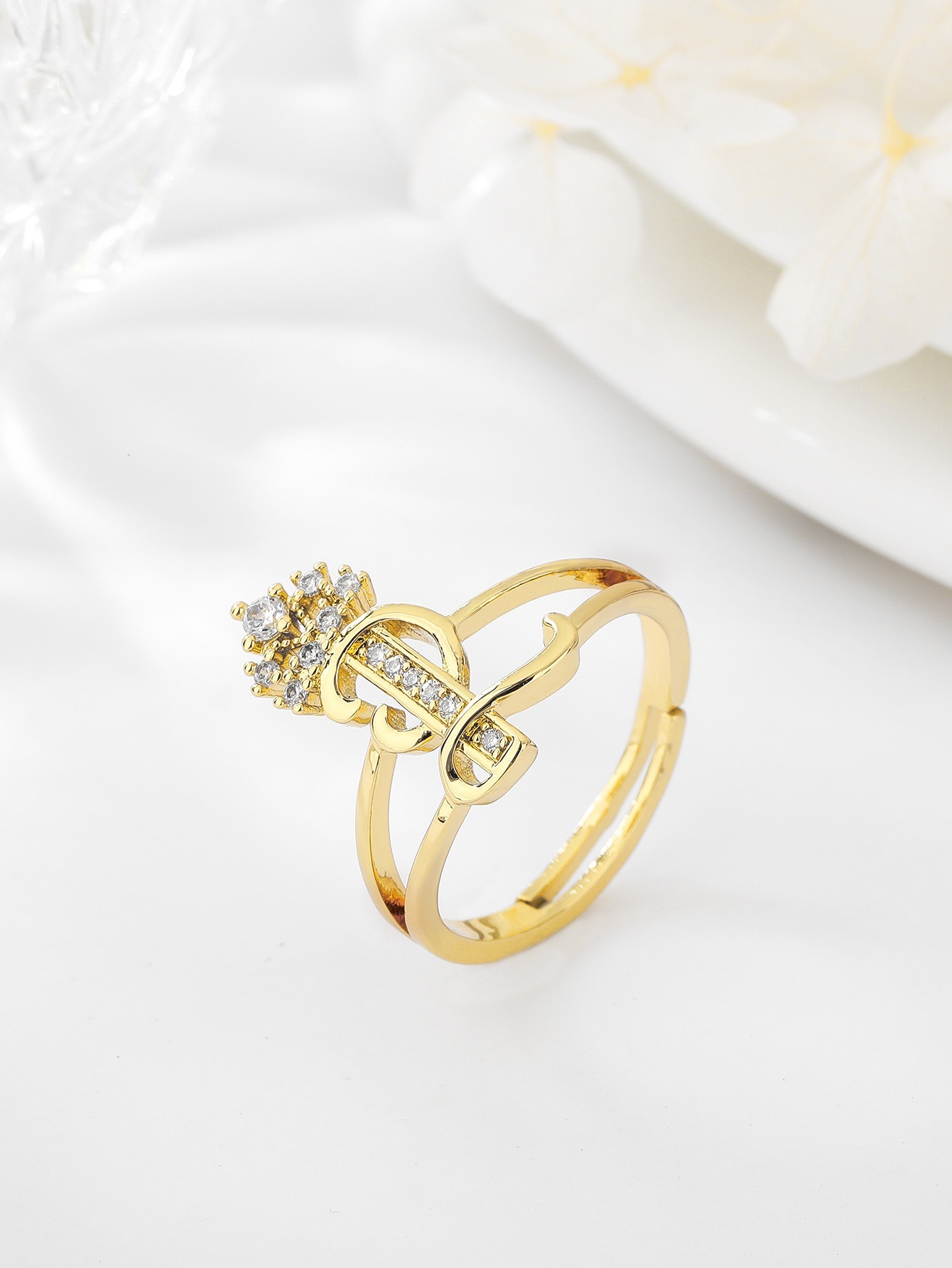 26 Letters Optional Crown Diamond-Encrusted Ring - Women's Light Luxury Personalized Letter Accessory