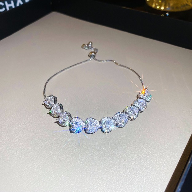 Multi-Color Heart-Shaped Full-Diamond Adjustable Bracelet