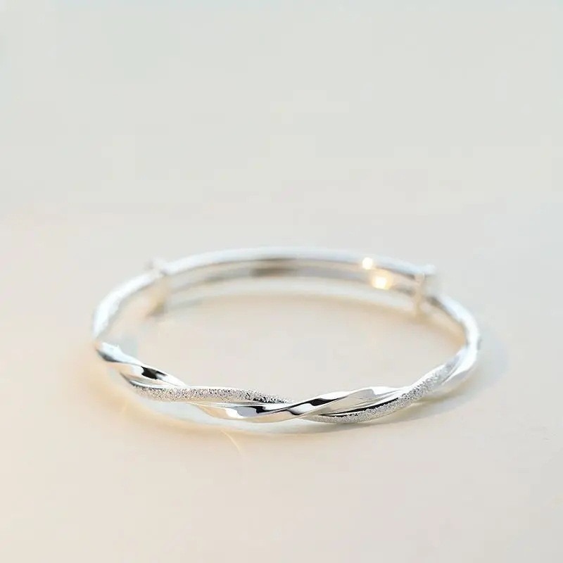 Infinite Eternity S925 Sterling Silver Frosted Mobius Strip Bracelet