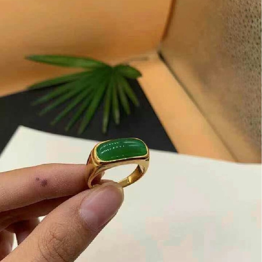 Vintage Green Cat's Eye Saddle Ring