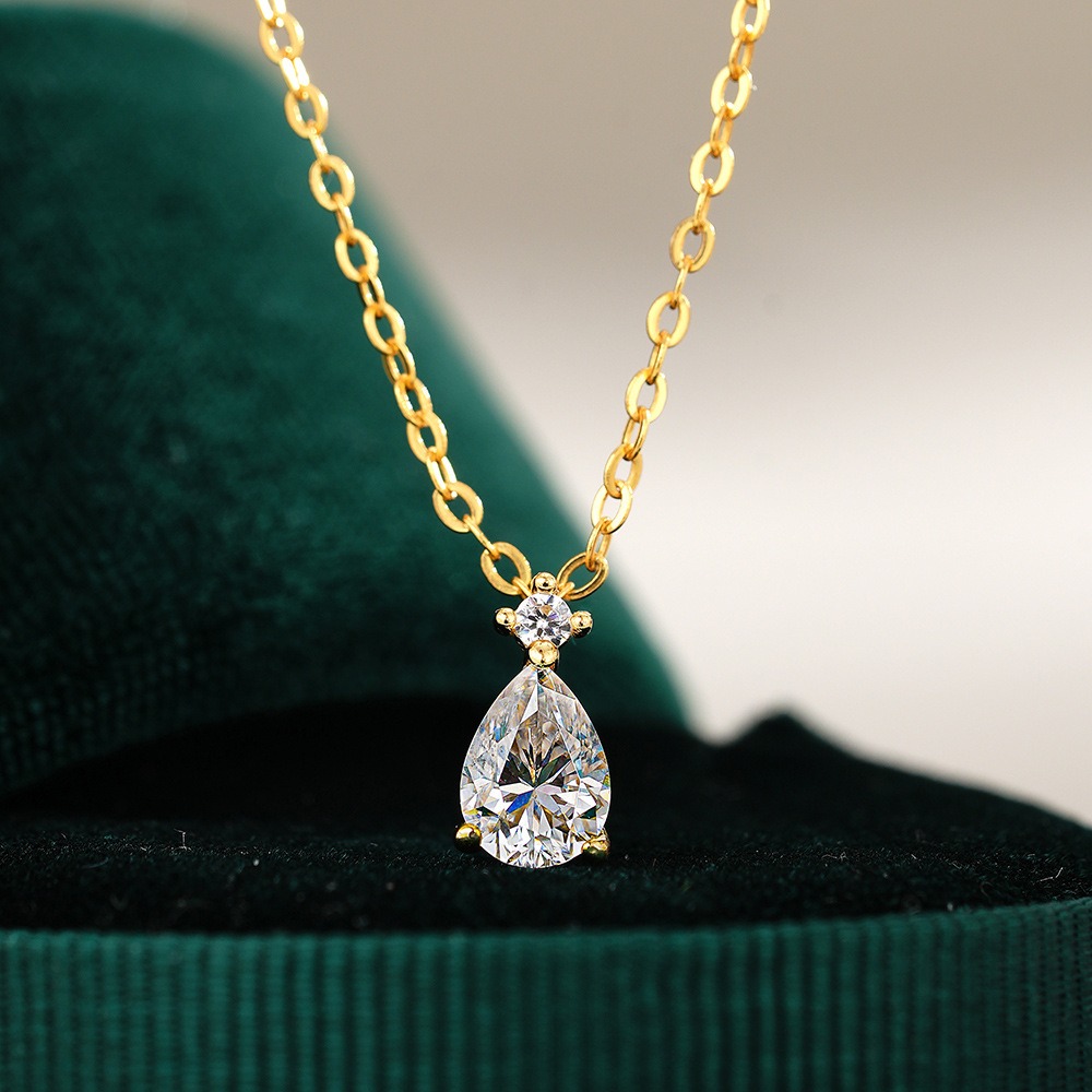 Gilded Teardrop S925 Silver Moissanite Necklace