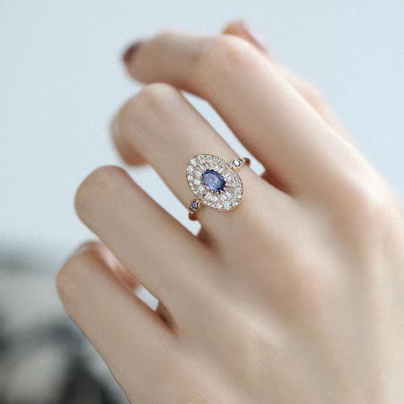 Sapphire Legacy 18K Gold Vintage Halo Sapphire Diamond Ring Timeless Elegance at Your Fingertips