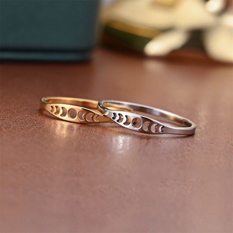 Moon Whisper 18K Gold/White Gold Moon Phase Ring