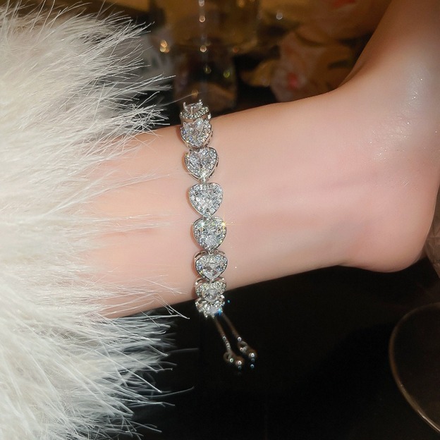Multi-Color Heart-Shaped Full-Diamond Adjustable Bracelet