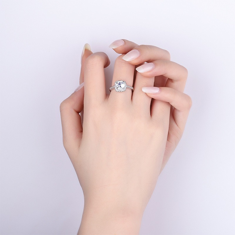 Light Luxury Square Full-Diamond Halo Ring - Women's Engagement Proposal Diamond Ring
