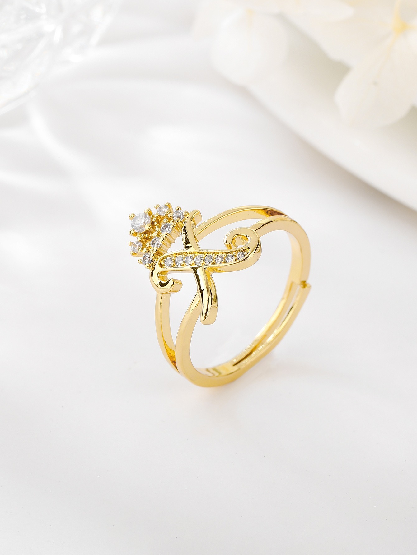 26 Letters Optional Crown Diamond-Encrusted Ring - Women's Light Luxury Personalized Letter Accessory