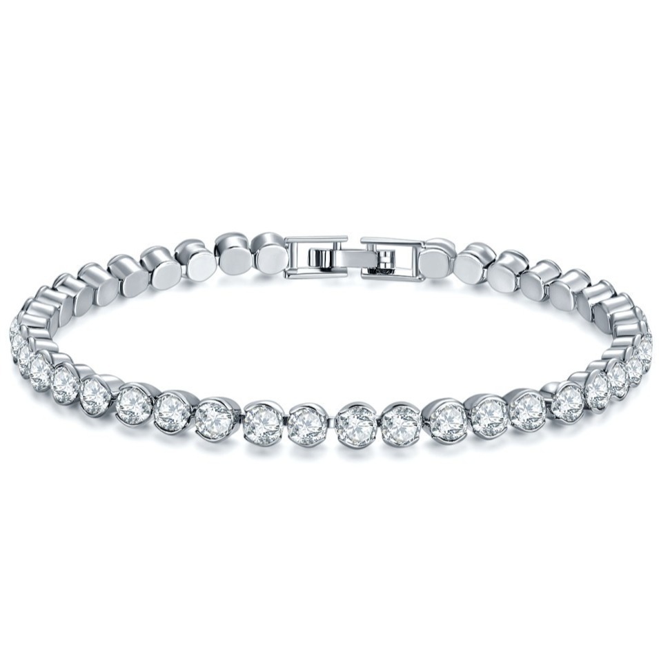 「Timeless Classic」Solitaire Tennis Bracelet