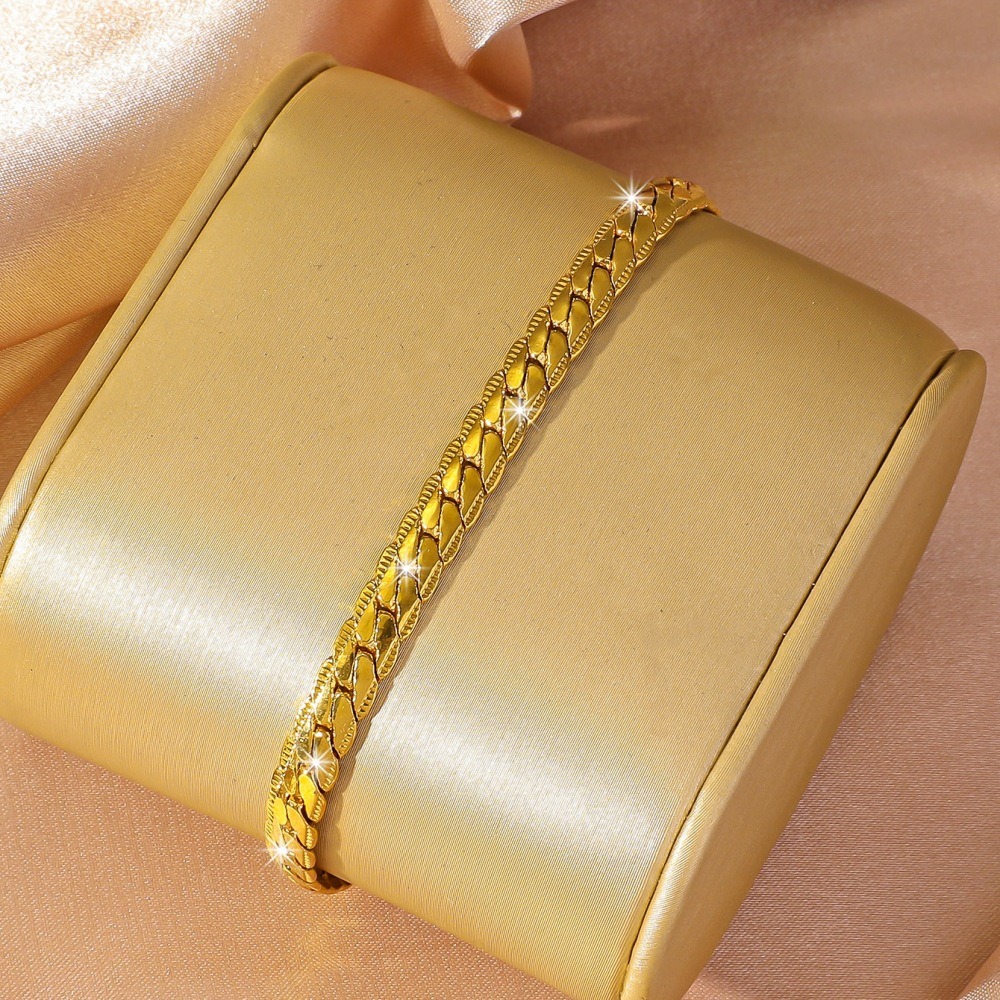 Double-Sided Woven Herringbone Bracelet