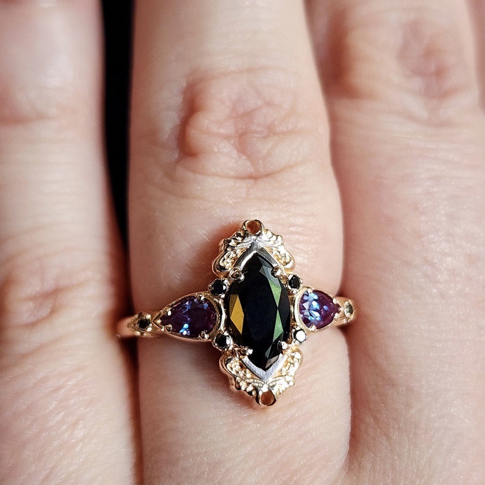 14K Gold Victorian Vintage Filigree Marquise Ring