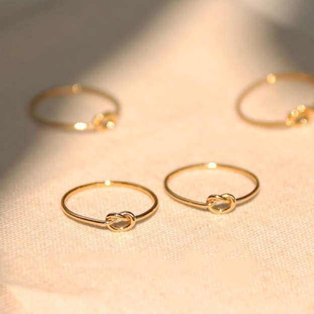 Minimal Knot Ring | Symbol of Eternal Connection – Available in Gold&Silver