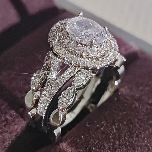 Luxury Halo Moissanite 925 Silver Bridal Ring Set – 2-in-1 Stackable Design