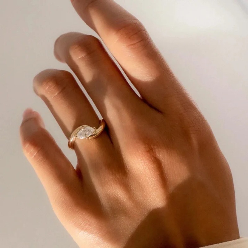 18K Gold & White Gold Marquise Diamond Ring