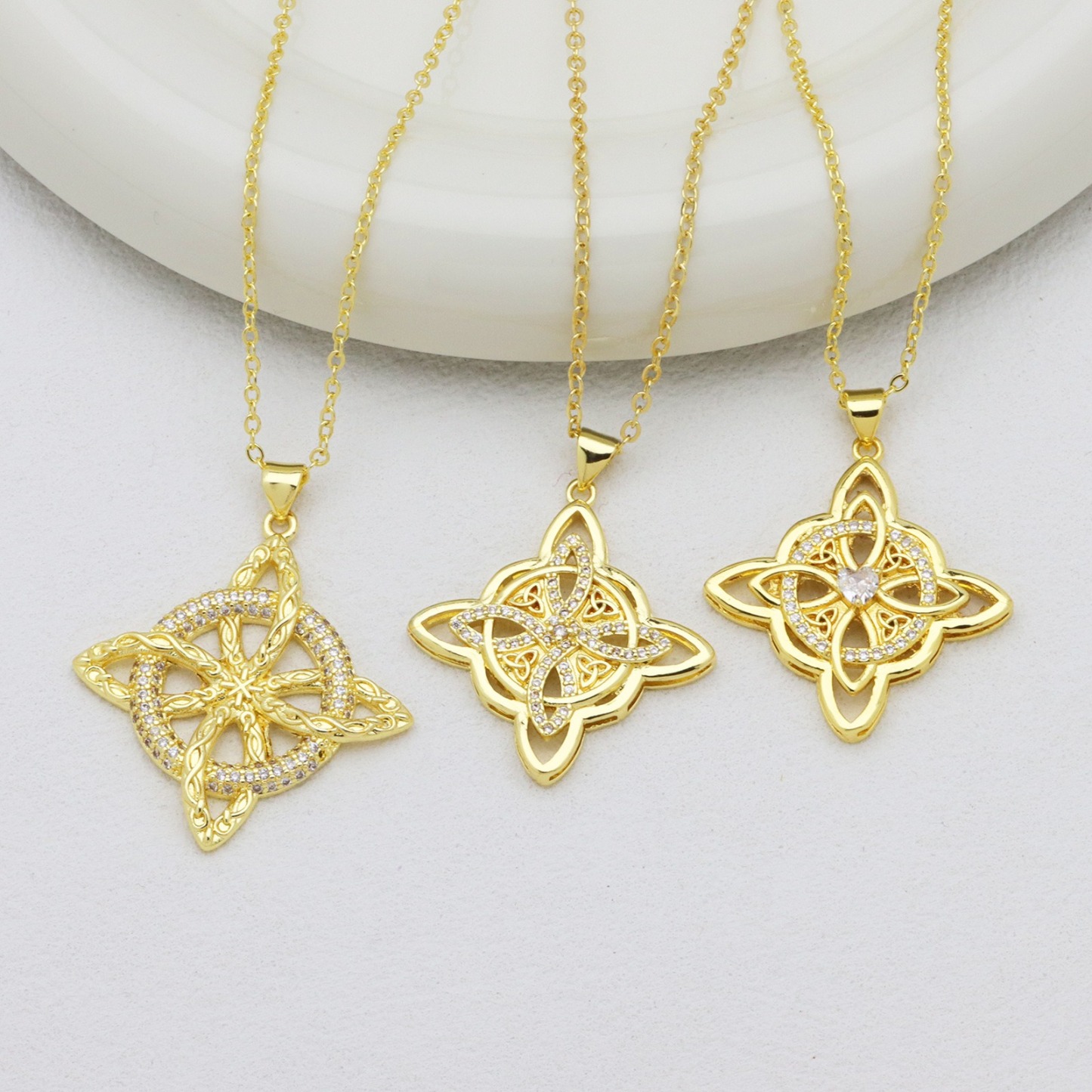 Witch’s Mark Gold Diamond Celtic Knot Protection Pendants｜Multi Ancient Pattern Mystic Guardians