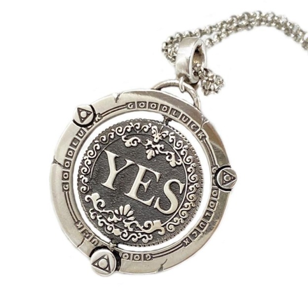 Unisex Retro Spinning Decision Coin Necklace