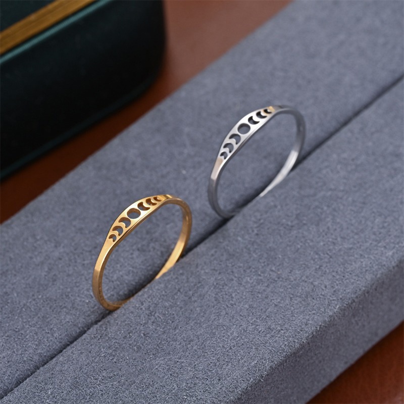 Moon Whisper 18K Gold/White Gold Moon Phase Ring
