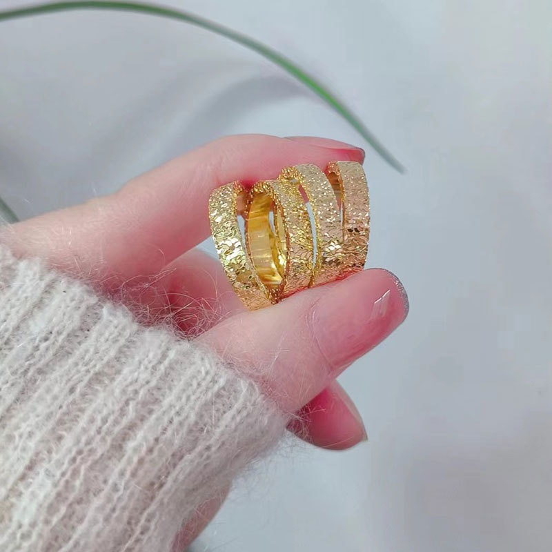 「Hammered Glow」Handcrafted Textured Band Ring