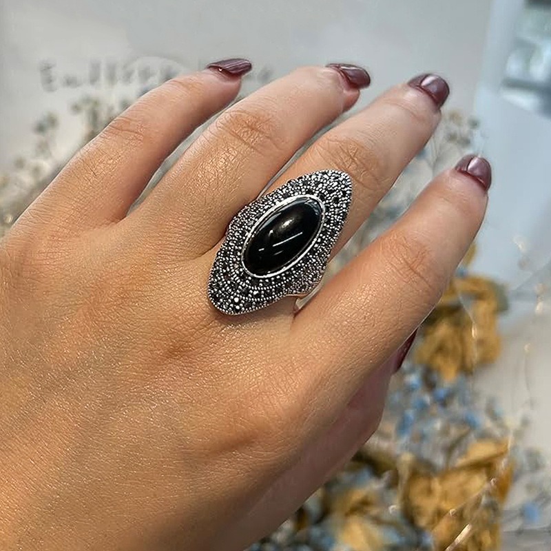 Bohemian Retro Baroque Black Gemstone Full-Pavé Ring