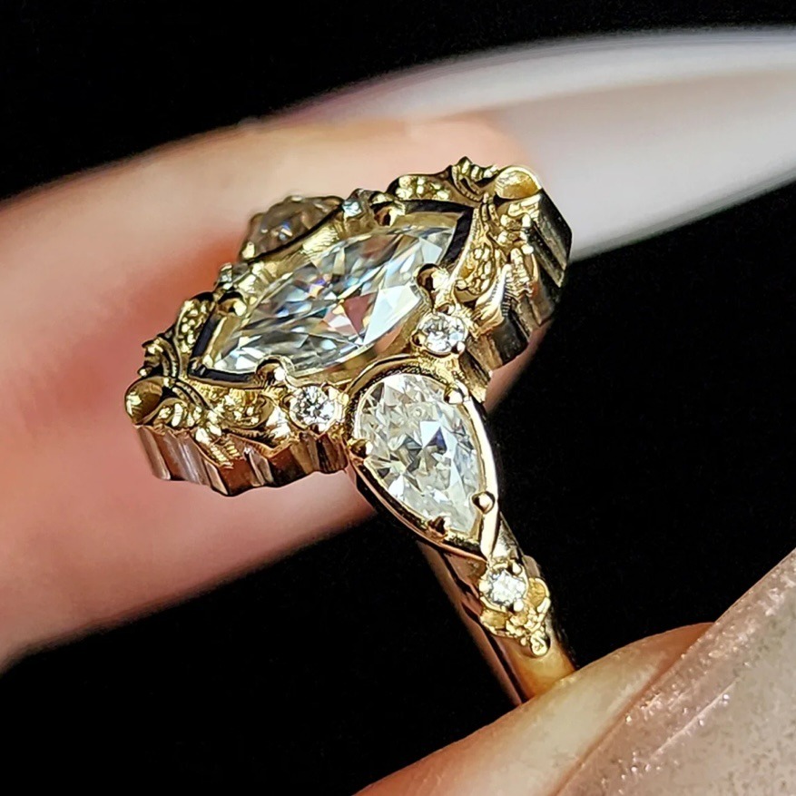 14K Gold Victorian Vintage Filigree Marquise Ring