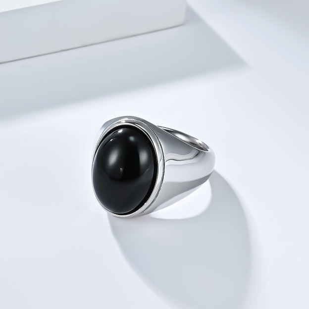 Vintage Oval Cabochon Natural Stone Signet Ring
