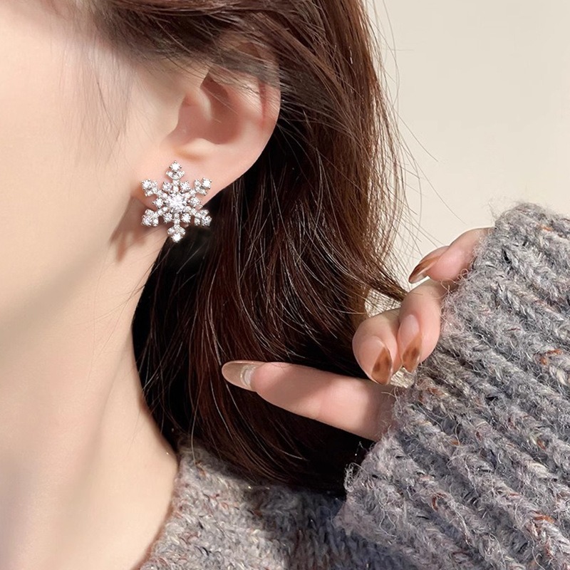 Snowflake Moissanite Stud Earrings | 925 Sterling Silver