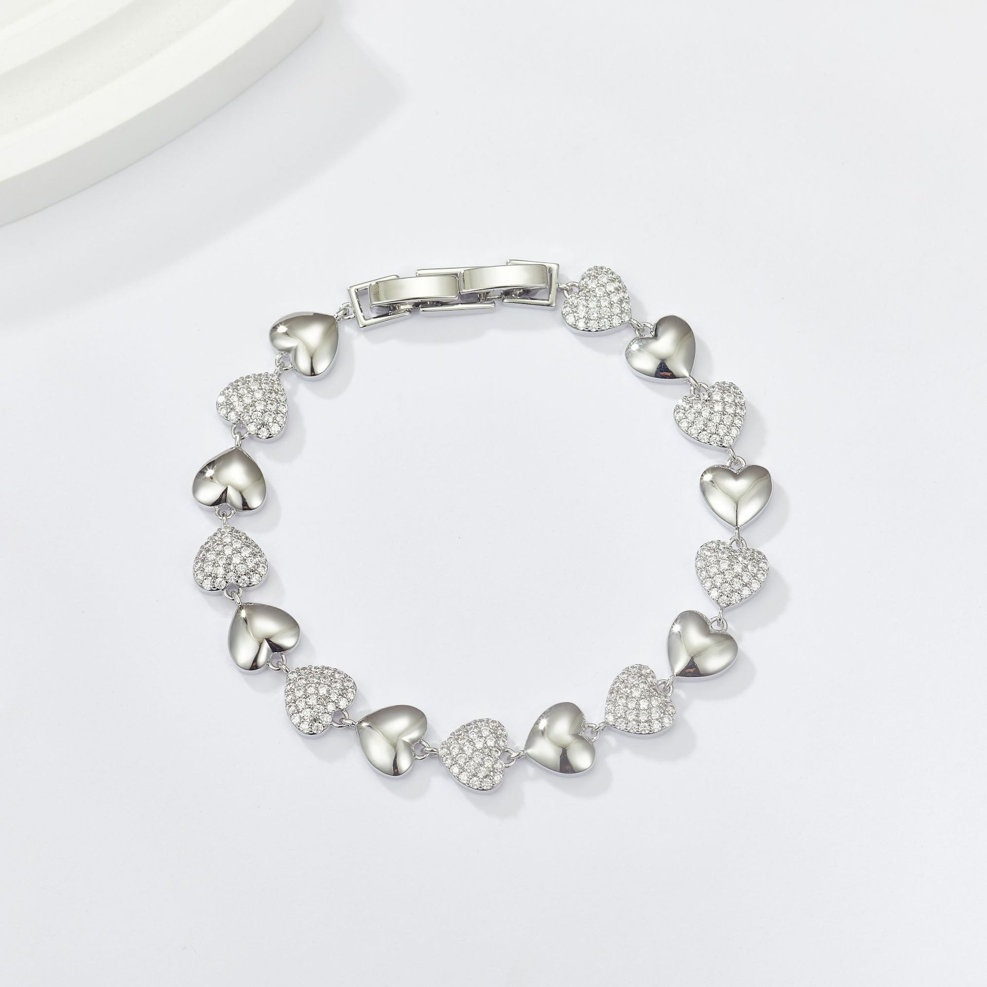 18K Gold Plated Heart Bracelet | AAAA+ Zircon | Elegant Everyday Jewelry