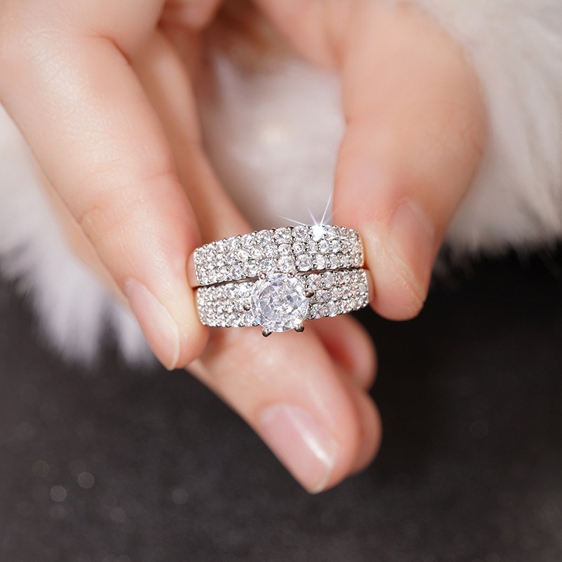 Luxury Moissanite Gold Ring Set | Center Stone & Pave Band Duo