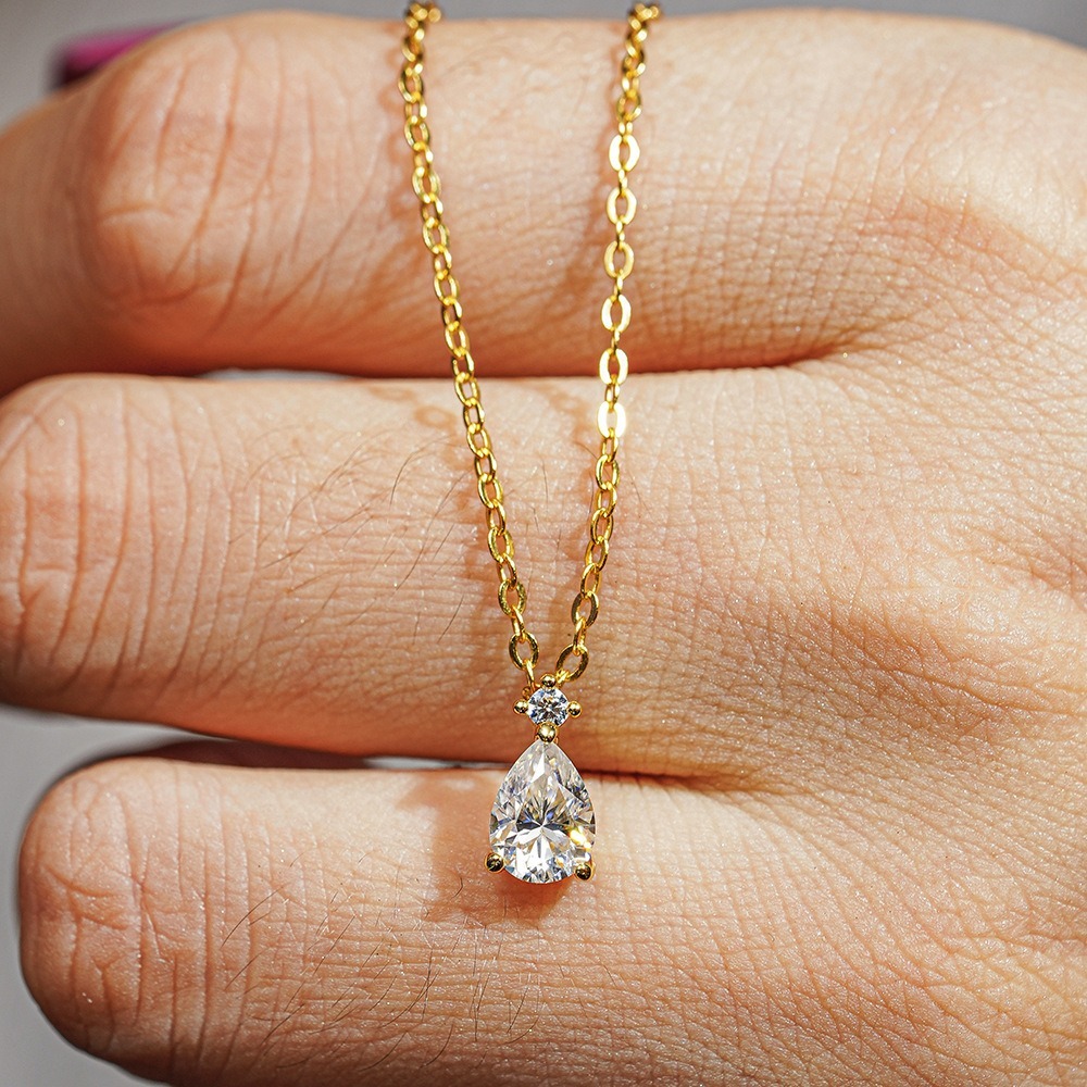 Gilded Teardrop S925 Silver Moissanite Necklace