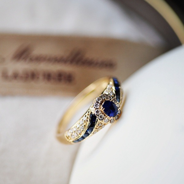 Sapphire Wing Heirloom 18K Gold Vintage Halo Sapphire Diamond Ring Timeless Elegance at Your Fingertips