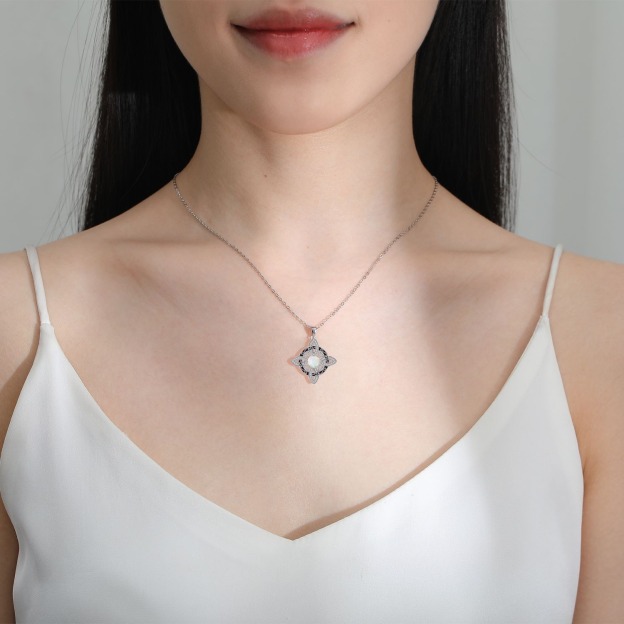 Iridescent Protection S925 Sterling Silver Opal Celtic Knot Necklace