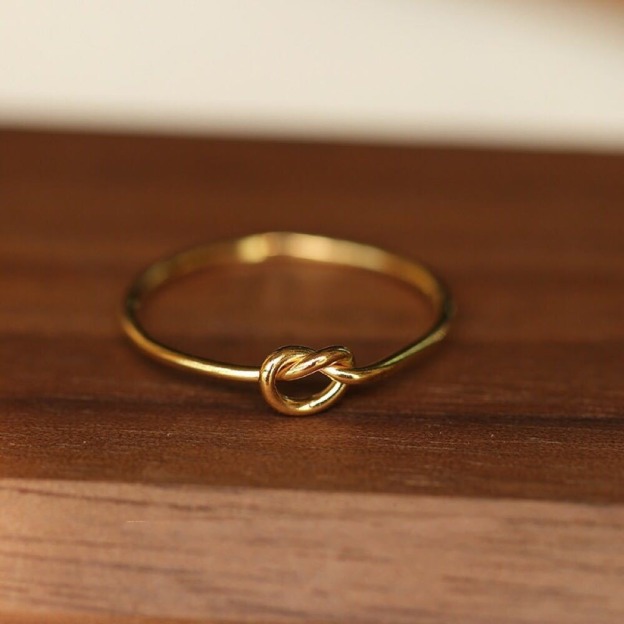 Minimal Knot Ring | Symbol of Eternal Connection – Available in Gold&Silver