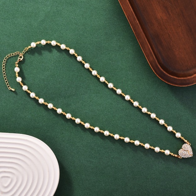 New Magnetic Pearl Heart Necklace