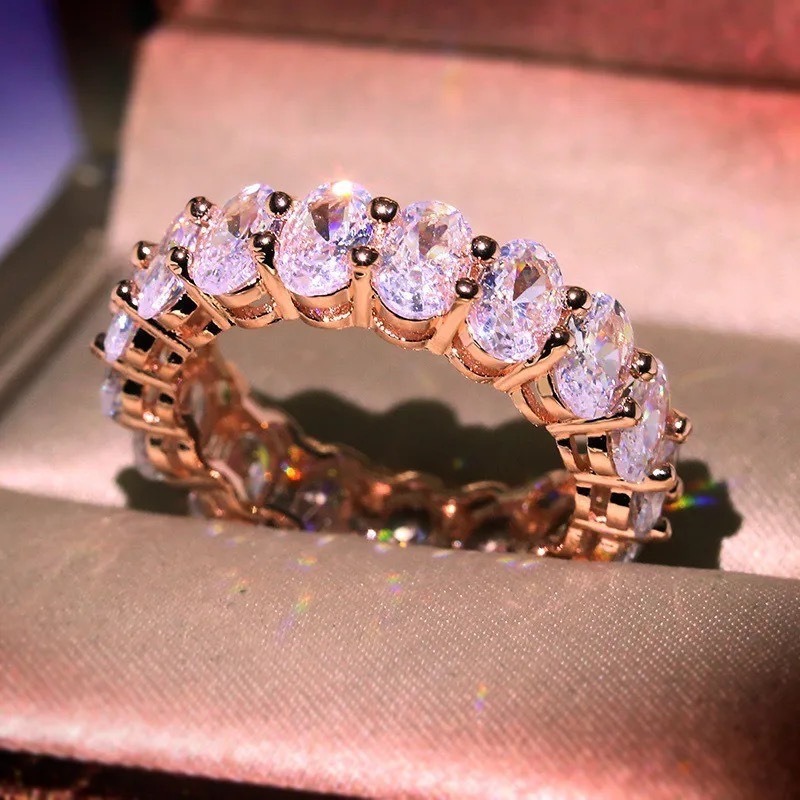 Oval Glow Full Band Multi-Tone Oval-Cut Paved Ring