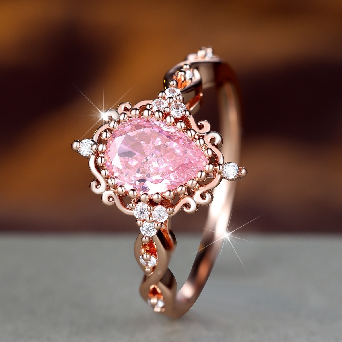 Pink Diamond Dream 18K Rose Gold Vintage Court Ring｜Pear-Cut Center Stone for Elegant Romance