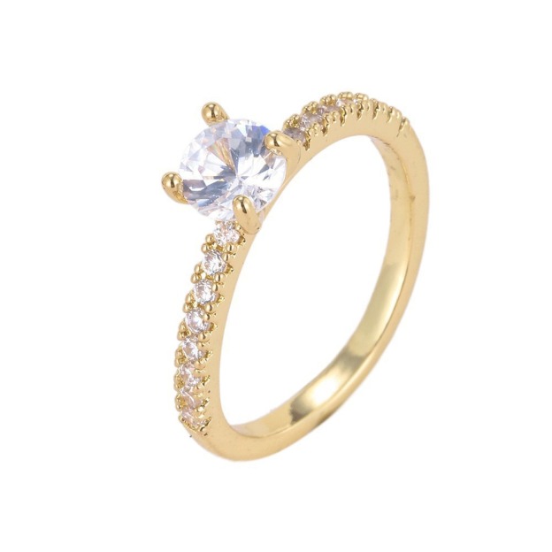 Sparkling Vows 18K Gold Four-Prong Setting Ring